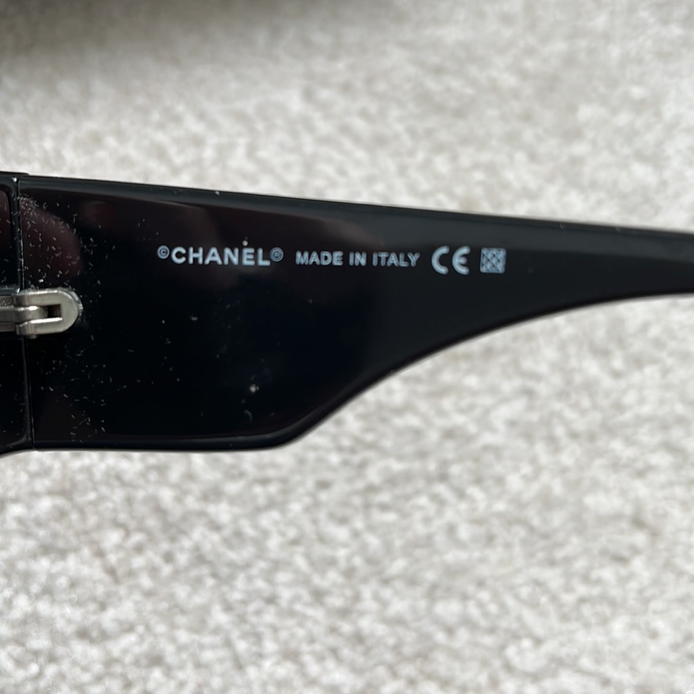 Chanel Sunglasses - Picture 13 of 13